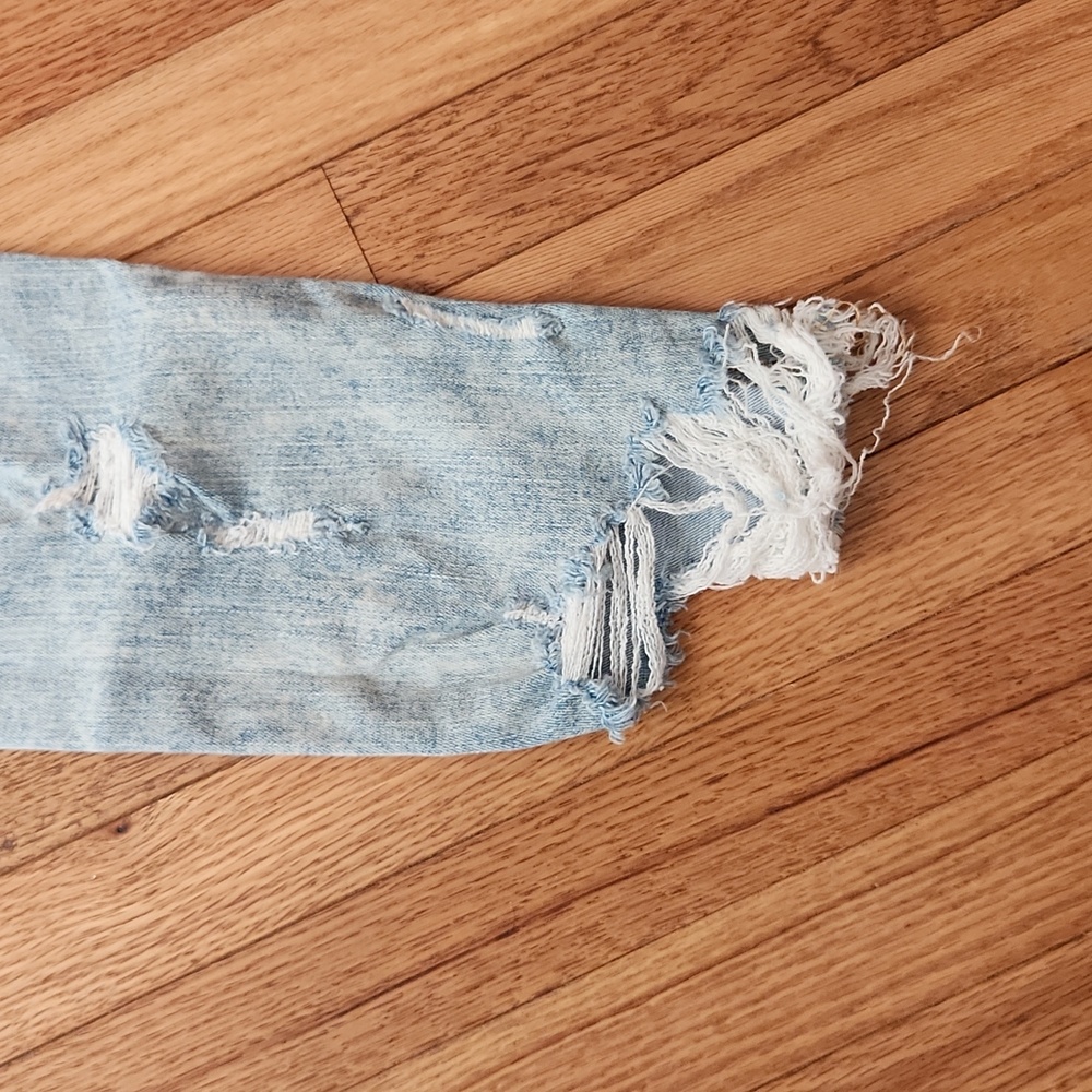 American Eagle Outfitters destroyed denim high rise cropped jeggings size 4 - Picture 4 of 9